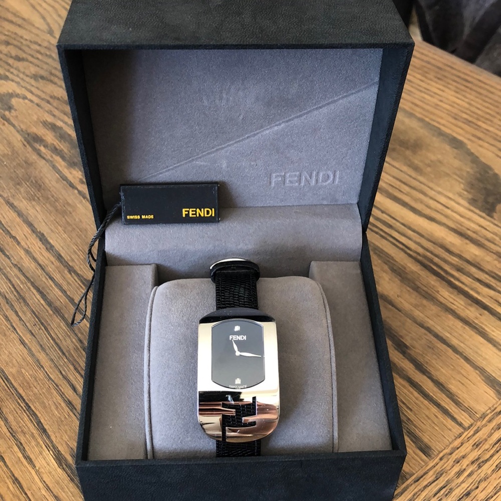 Authentic Fendi Watch, black genuine leather